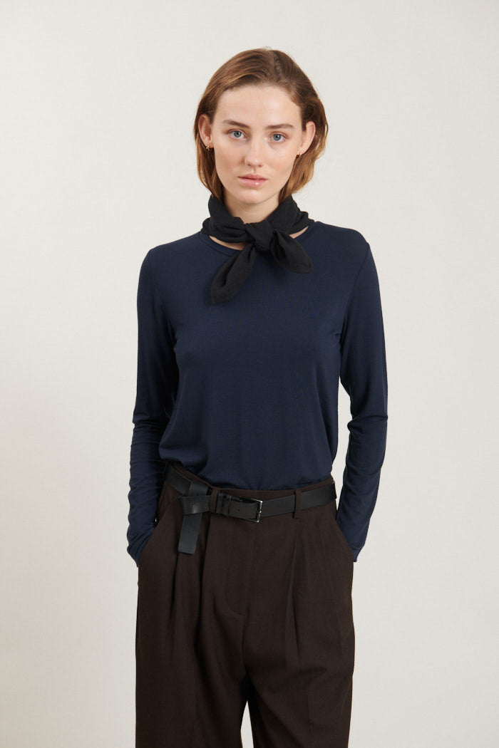 Basic Apparel Jolanda LS Tee T-shirts 048 Navy